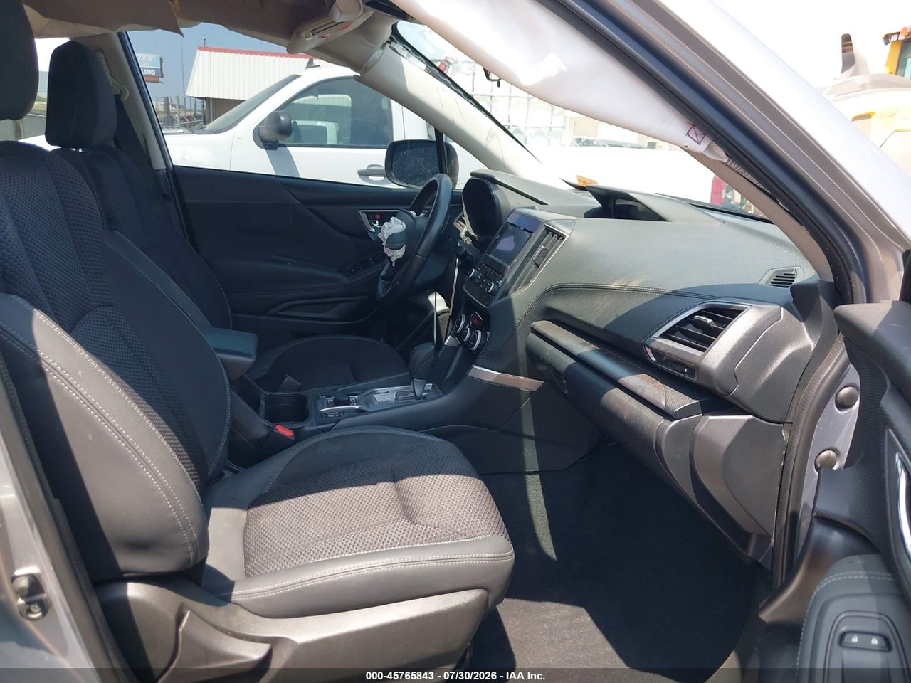 2022 SUBARU FORESTER PREMIUM · 5/11