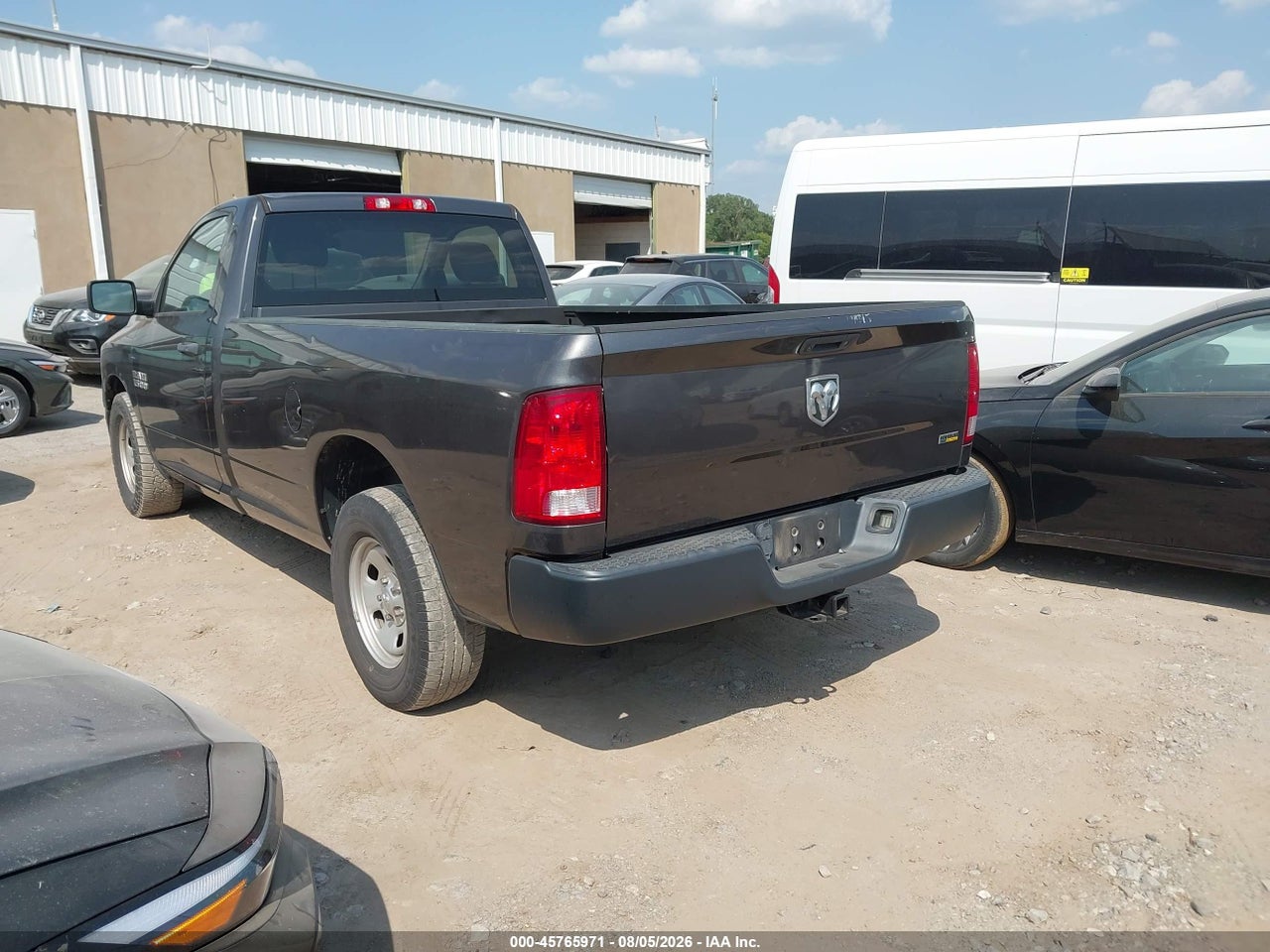 2018 RAM 1500 TRADESMAN  4X2 8' BOX · 3/11