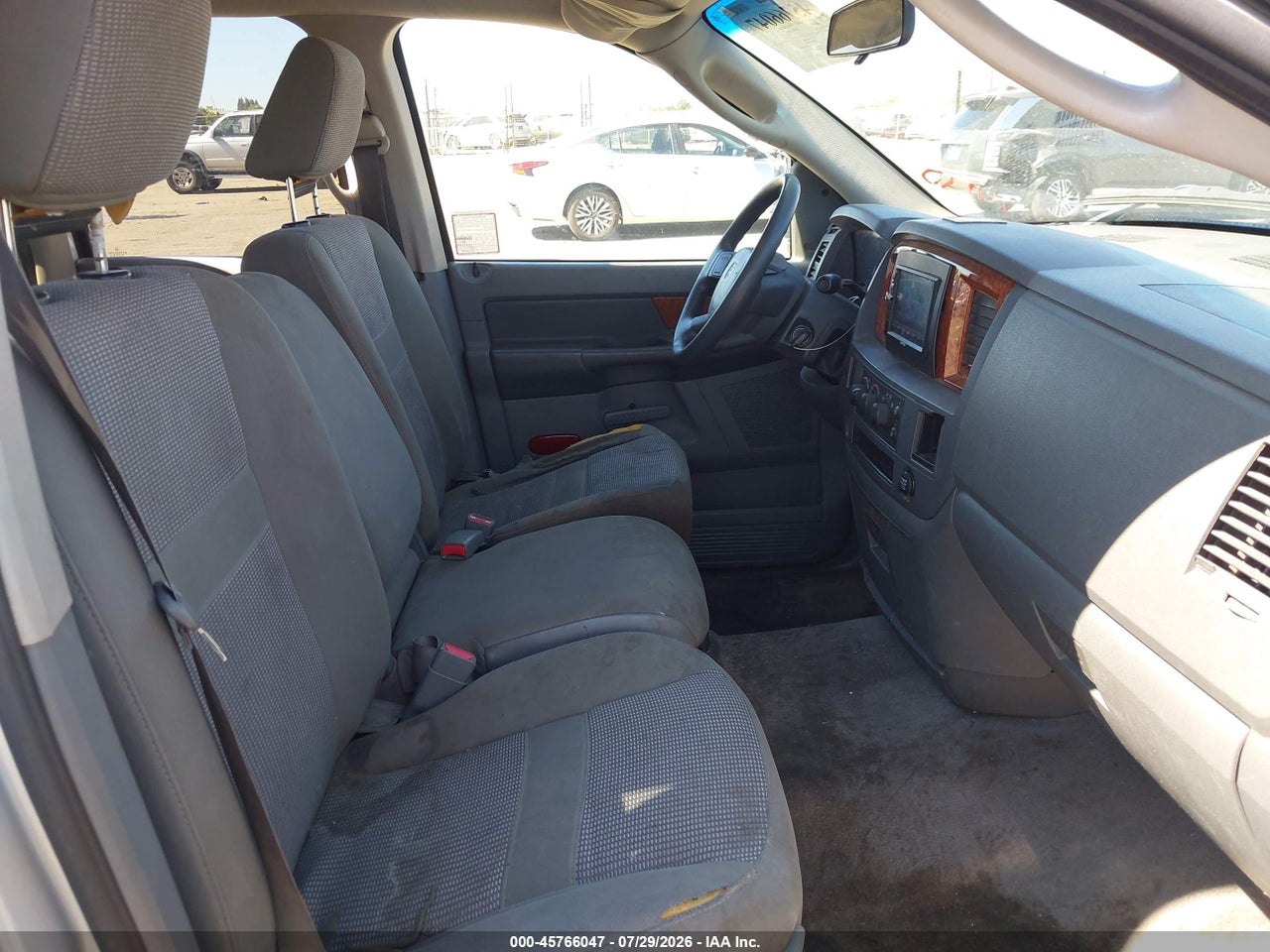 2006 DODGE RAM 1500 SLT · 5/11