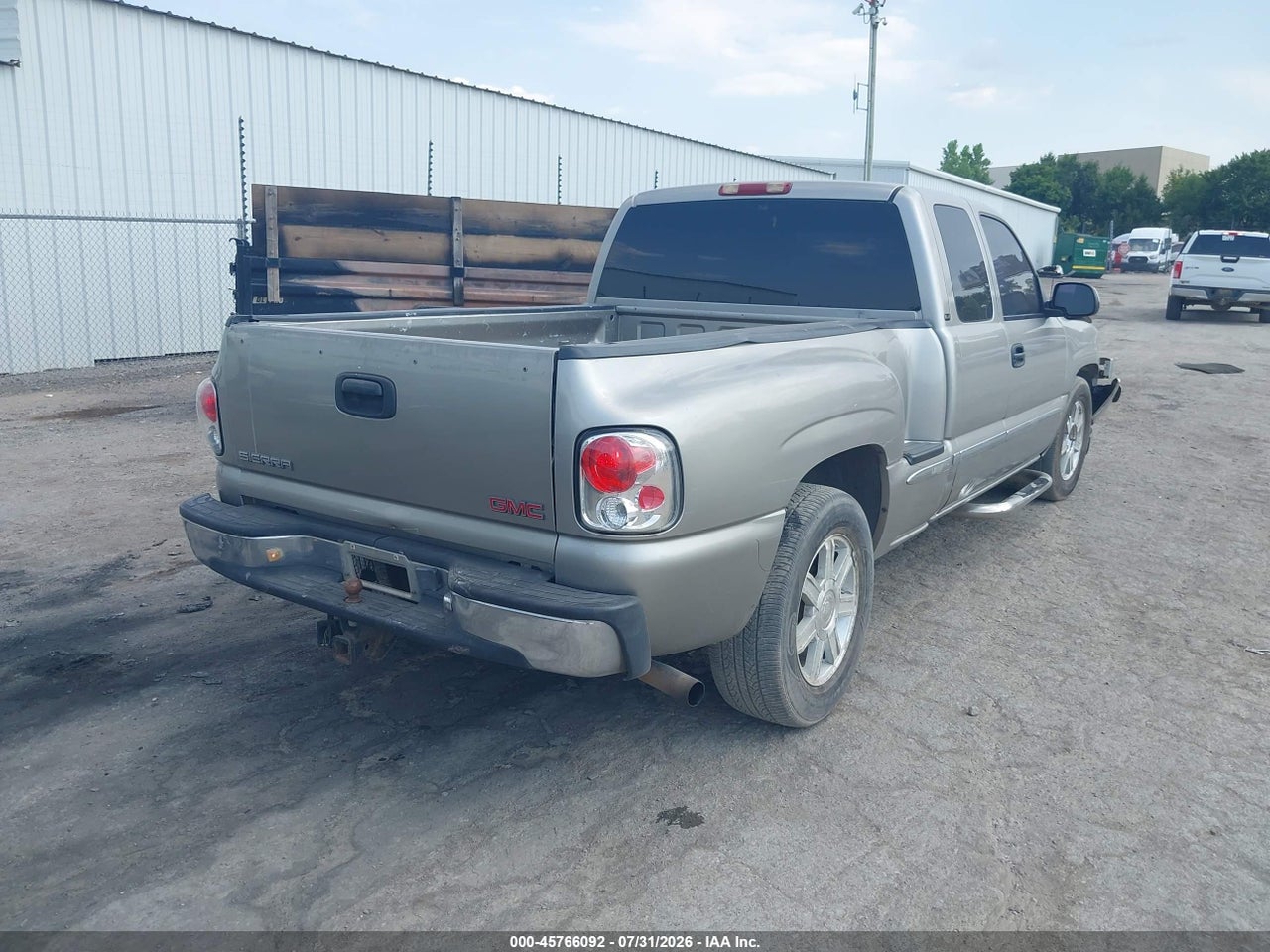 2000 GMC SIERRA 1500 SLE · 4/10