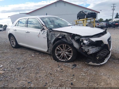 2016 CHRYSLER 300C