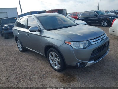 2015 MITSUBISHI OUTLANDER SE