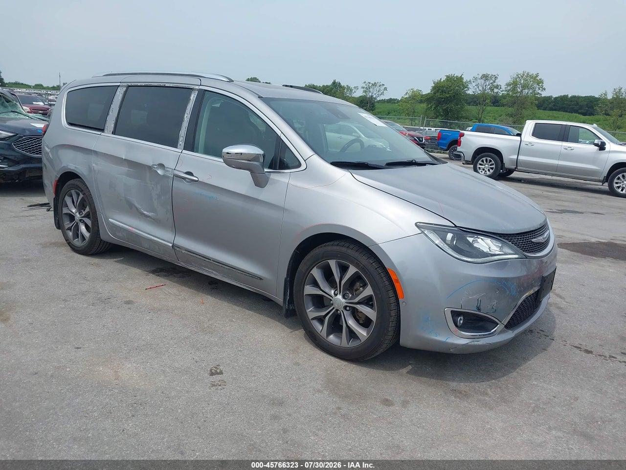 2C4RC1GG5HR****** · 2017 CHRYSLER PACIFICA LIMITED