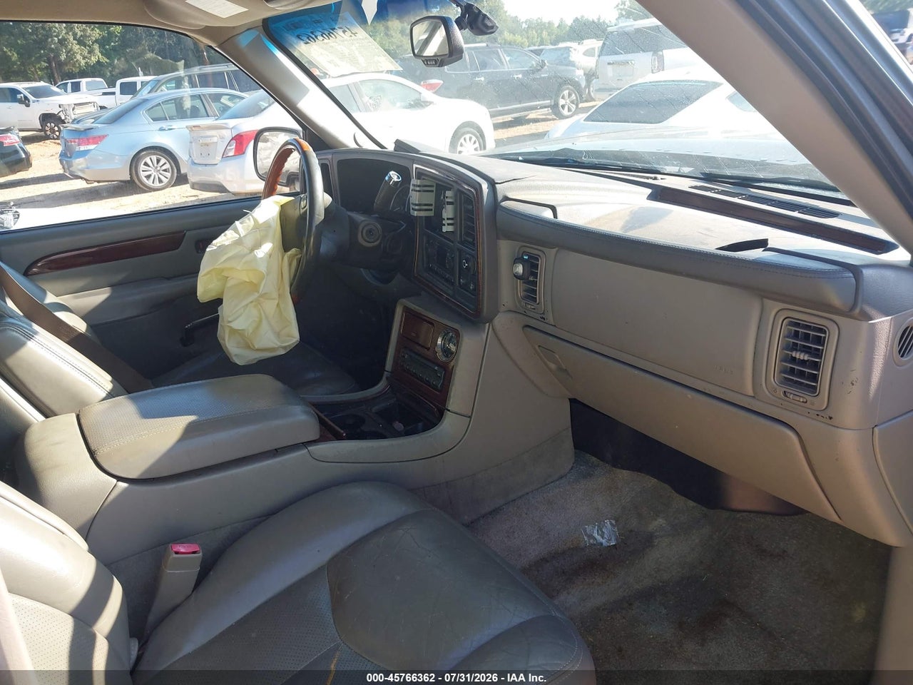 2003 CADILLAC ESCALADE STANDARD · 5/11
