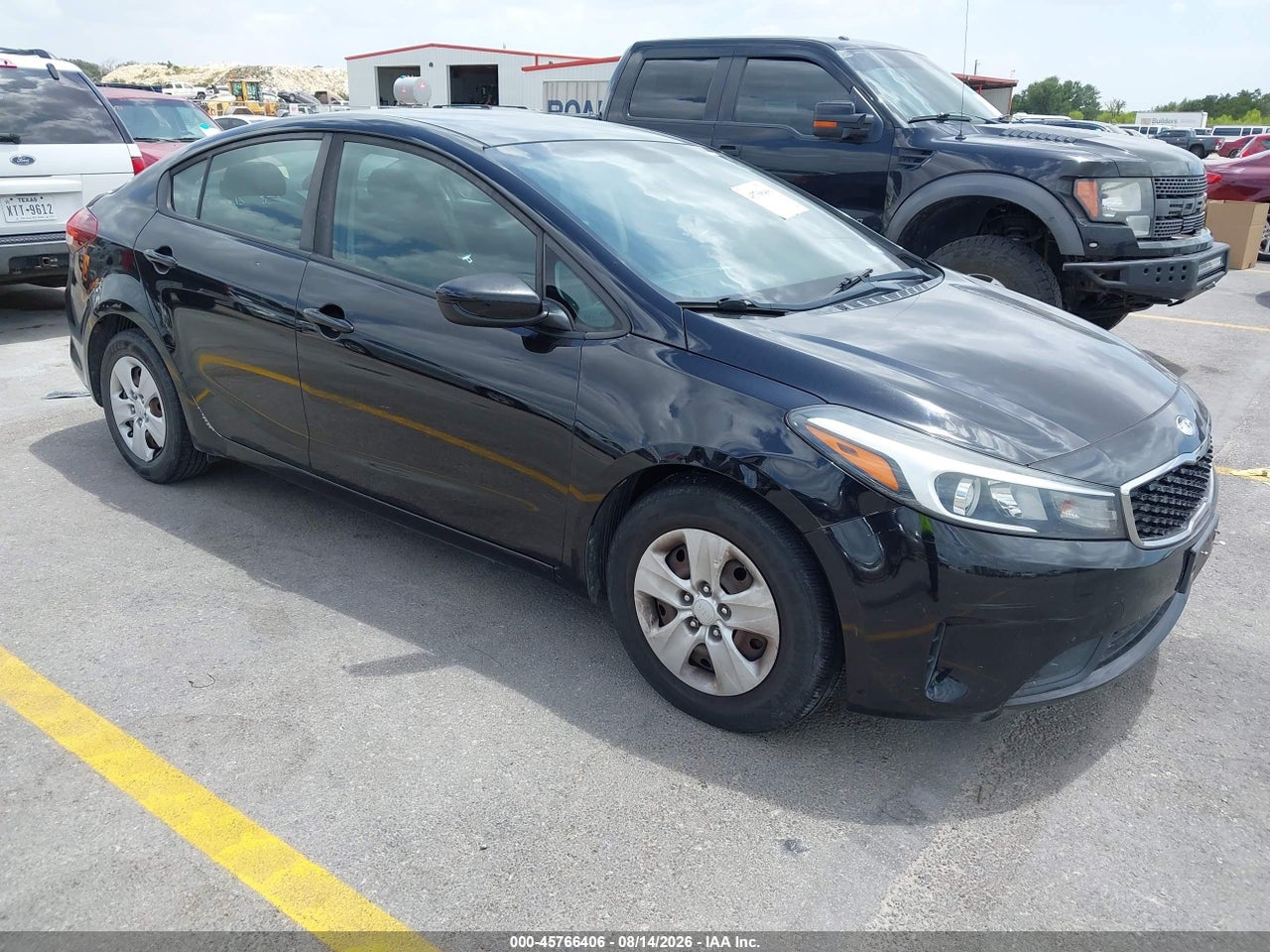 3KPFK4A74JE****** · 2018 KIA FORTE LX