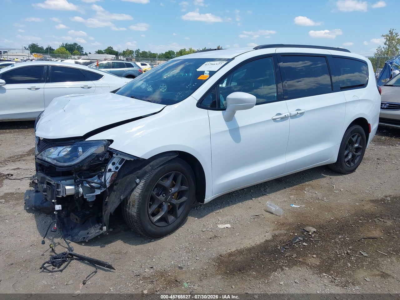 2018 CHRYSLER PACIFICA TOURING L · 2/11