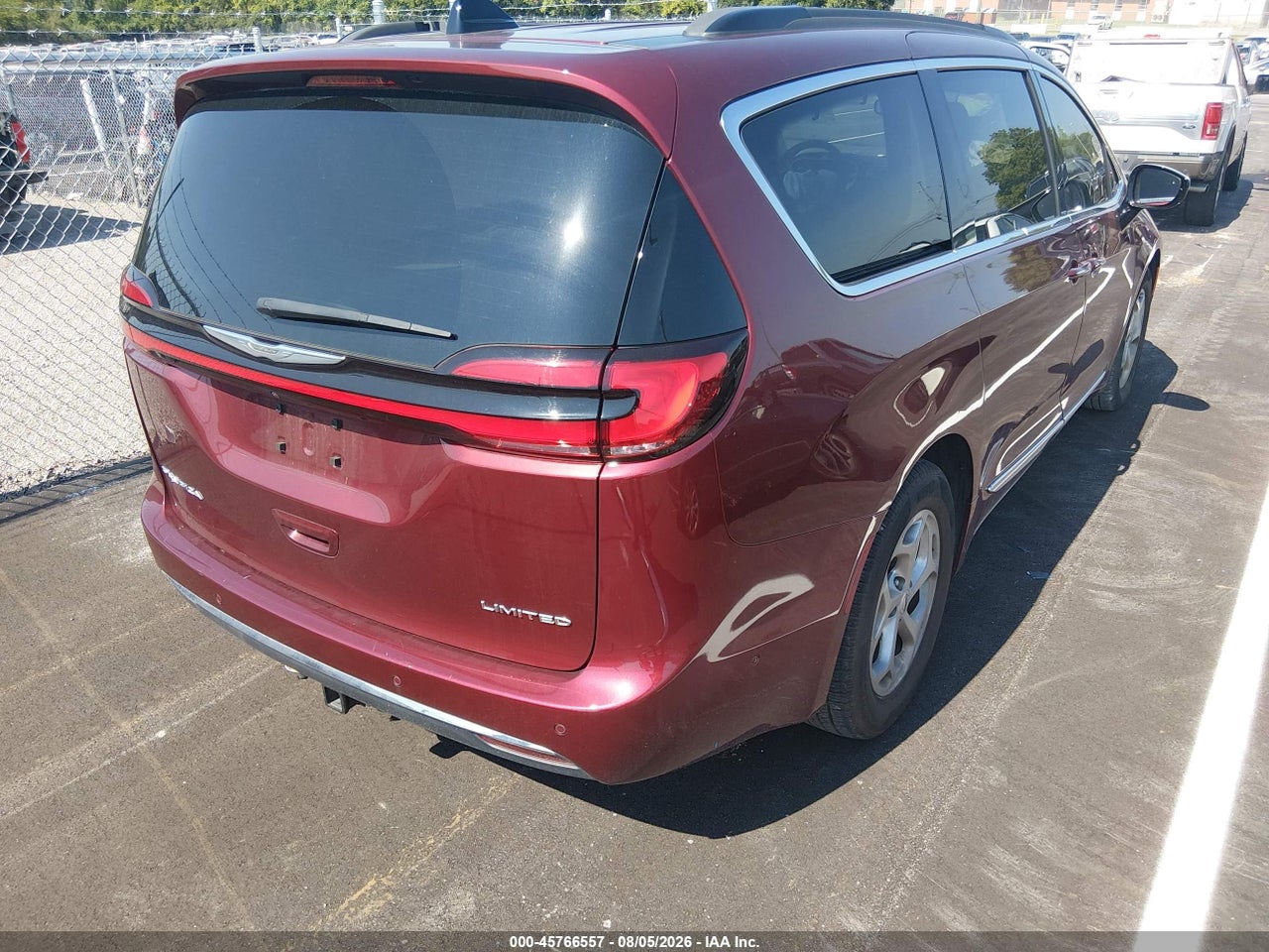 2023 CHRYSLER PACIFICA LIMITED · 4/11