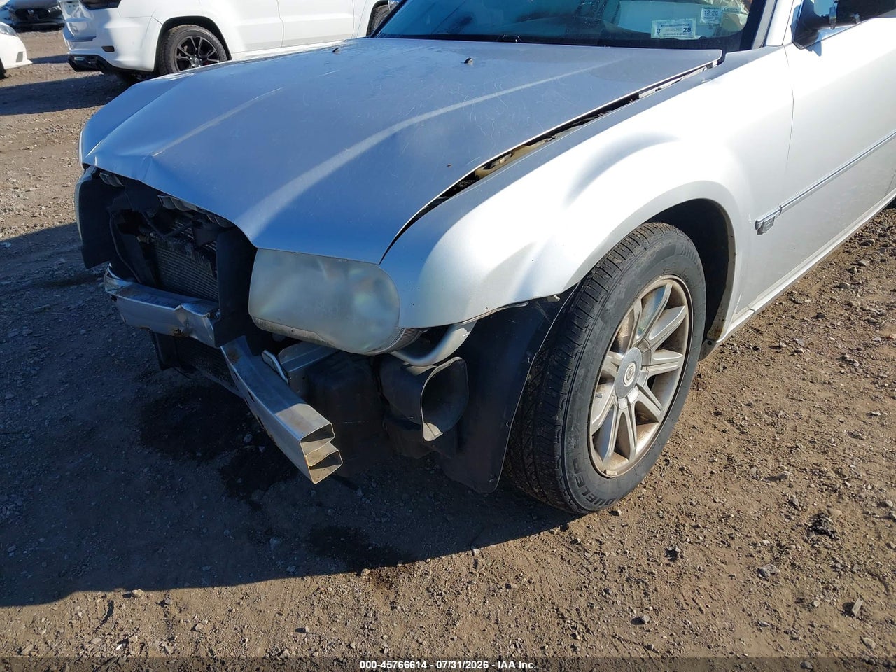 2005 CHRYSLER 300C · 6/11