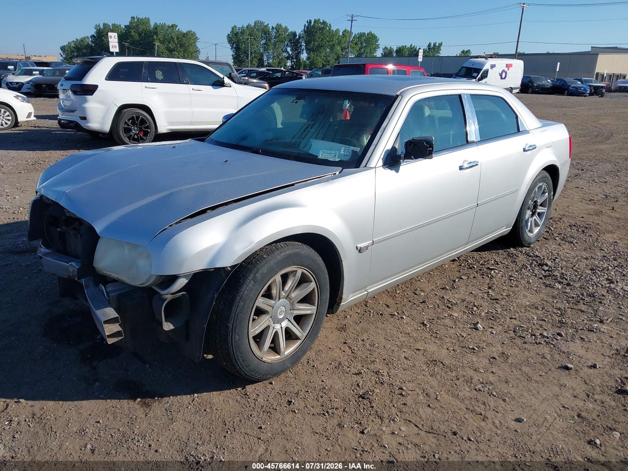 2005 CHRYSLER 300C · 2/11