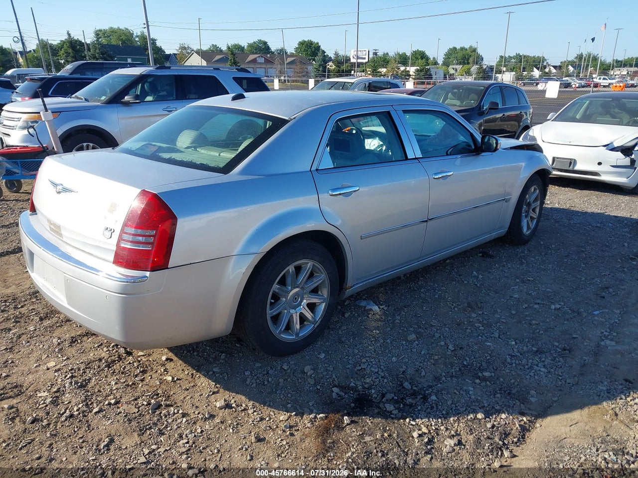 2005 CHRYSLER 300C · 4/11