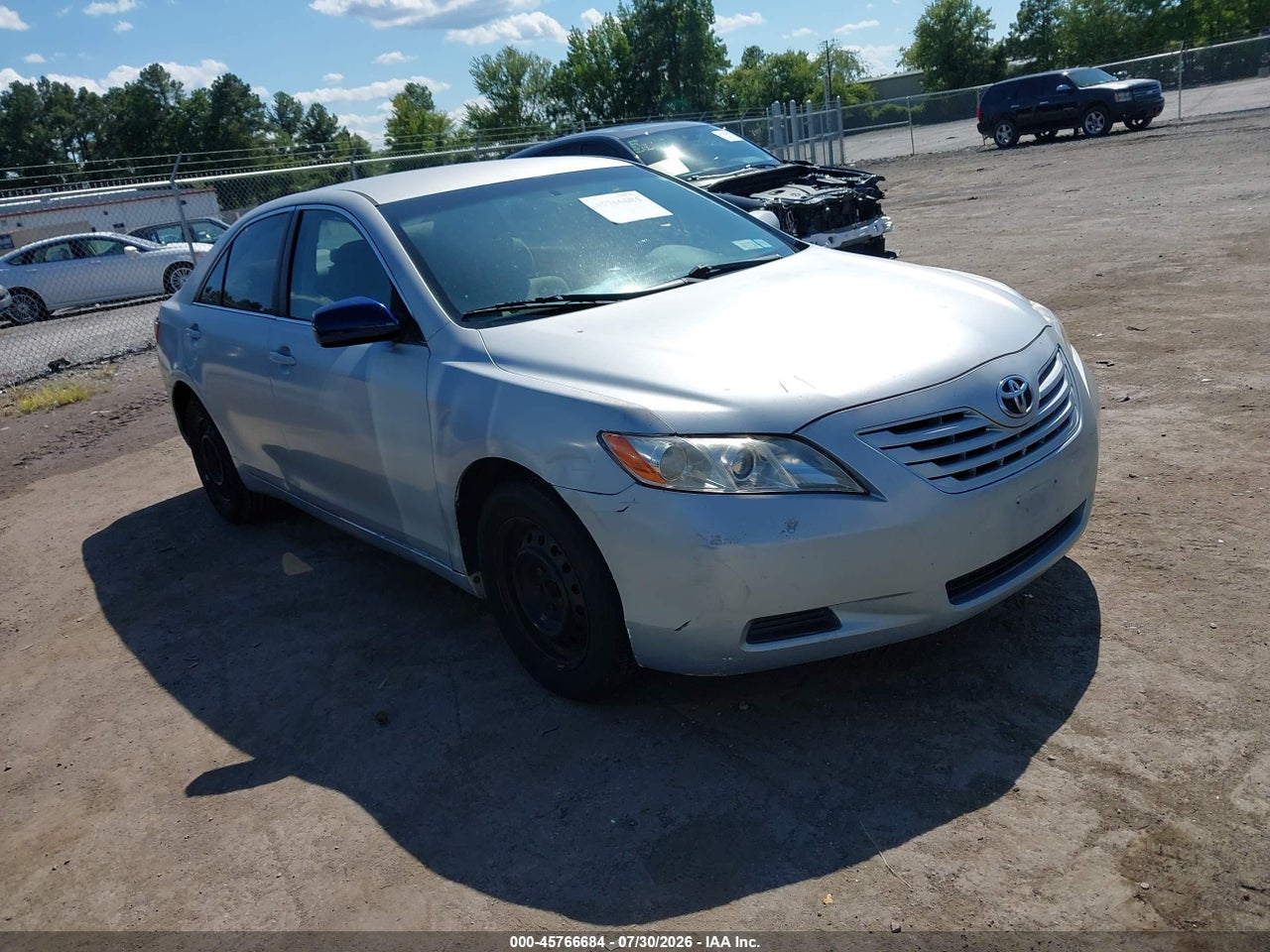 4T1BE46KX7U****** · 2007 TOYOTA CAMRY LE