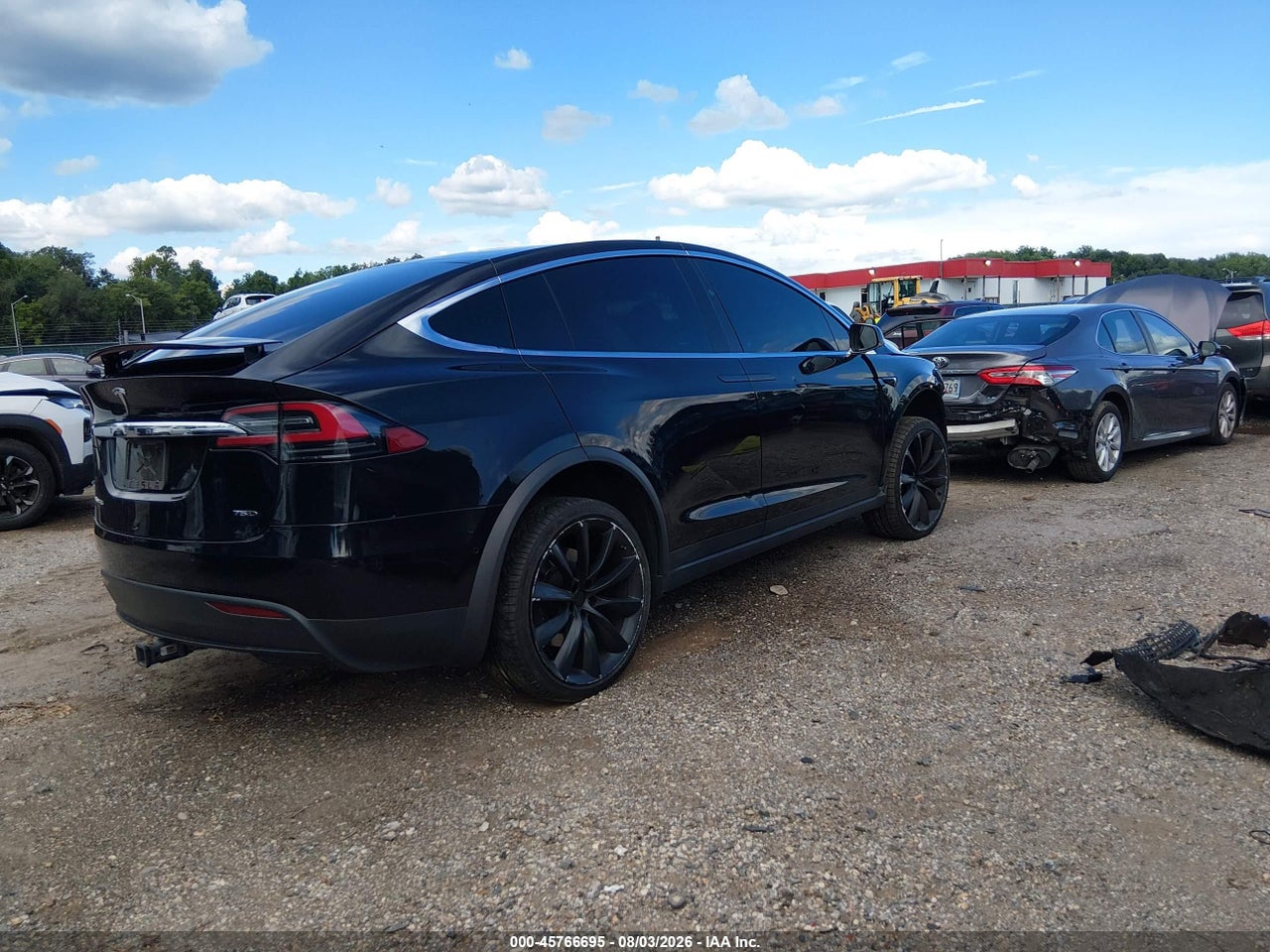2018 TESLA MODEL X 100D/75D/P100D · 4/11
