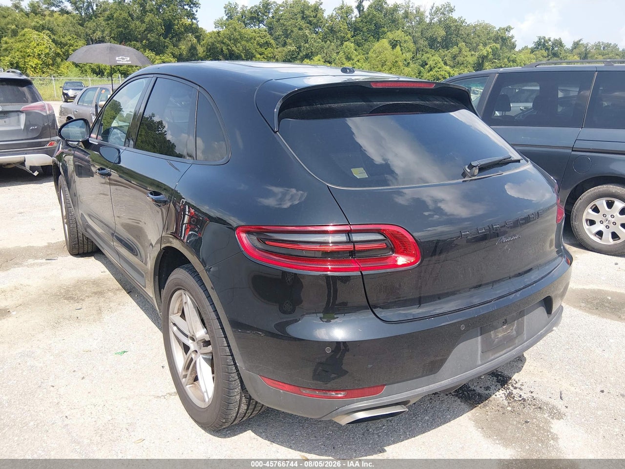 2018 PORSCHE MACAN · 3/11