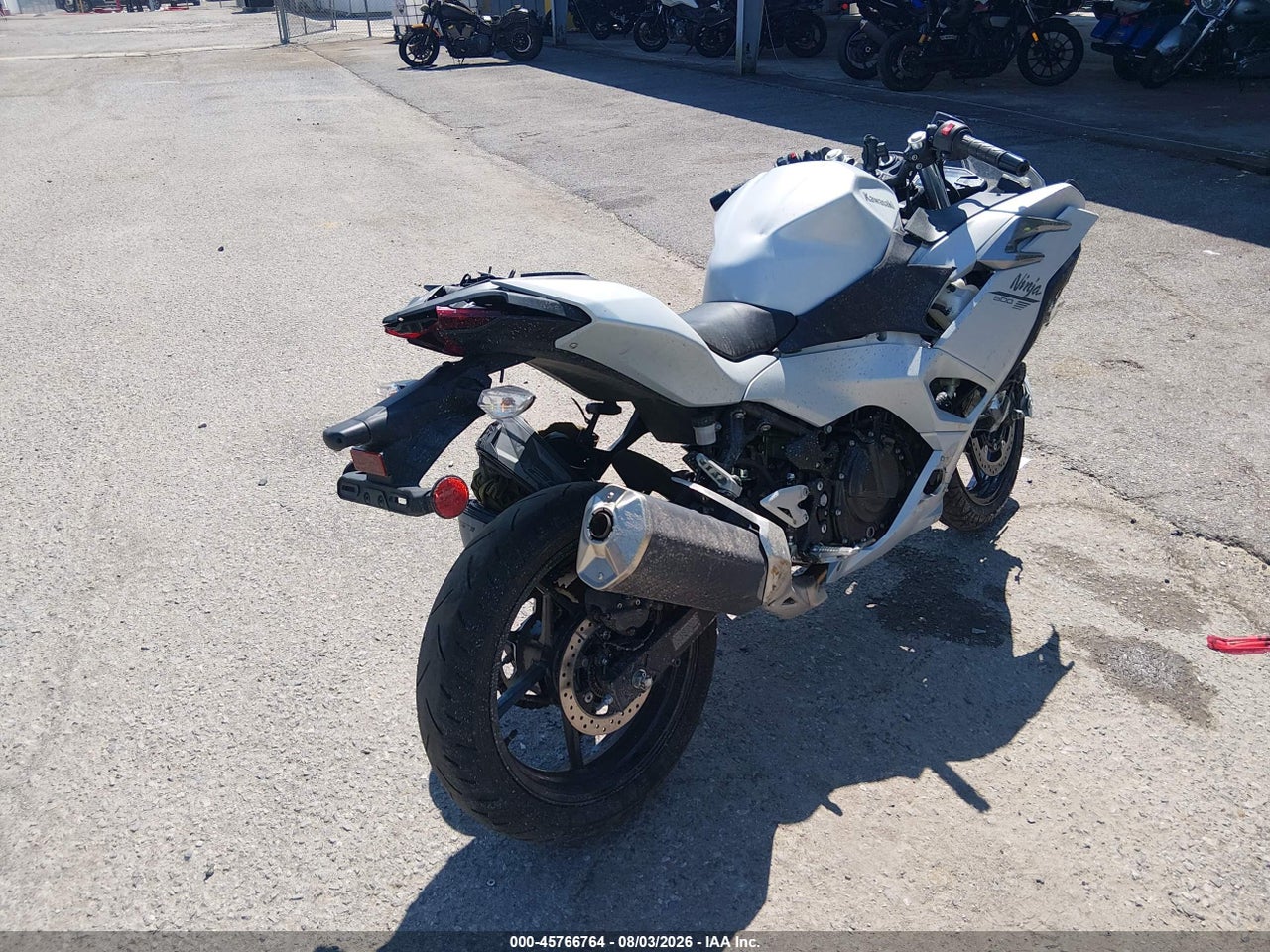 2025 KAWASAKI EX500 H · 4/11