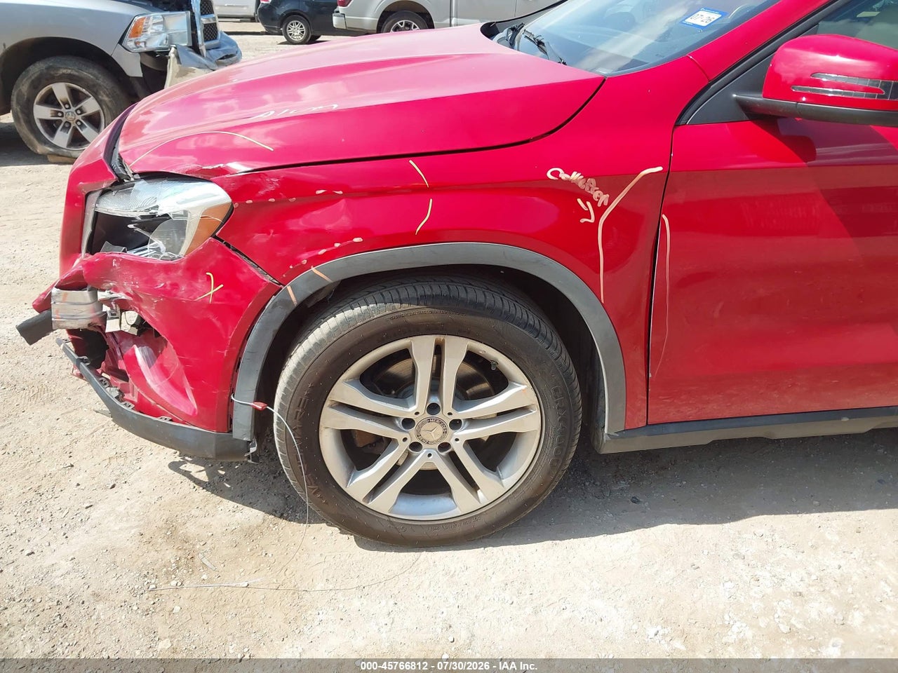 2015 MERCEDES-BENZ GLA 250   · 6/11