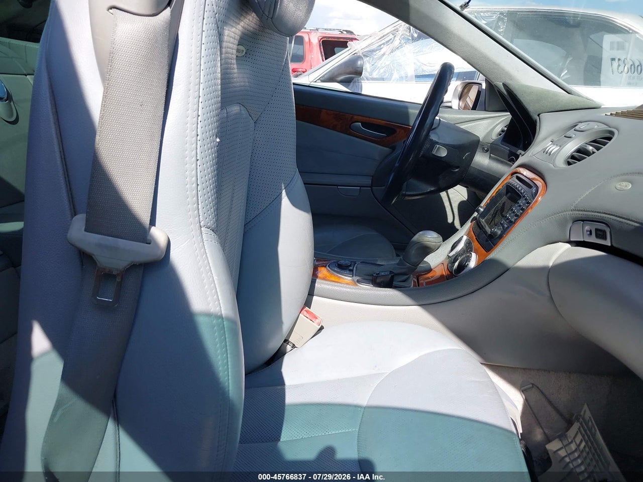 WDBSK74F54F****** · 2004 MERCEDES-BENZ SL 55 AMG   · 5/11