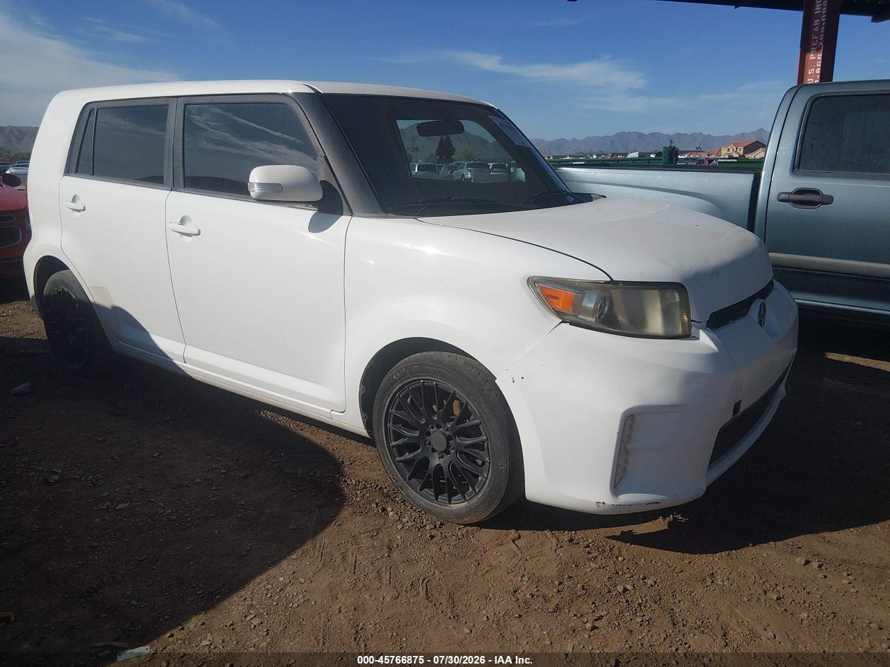 JTLZE4FE8DJ****** · 2013 SCION XB