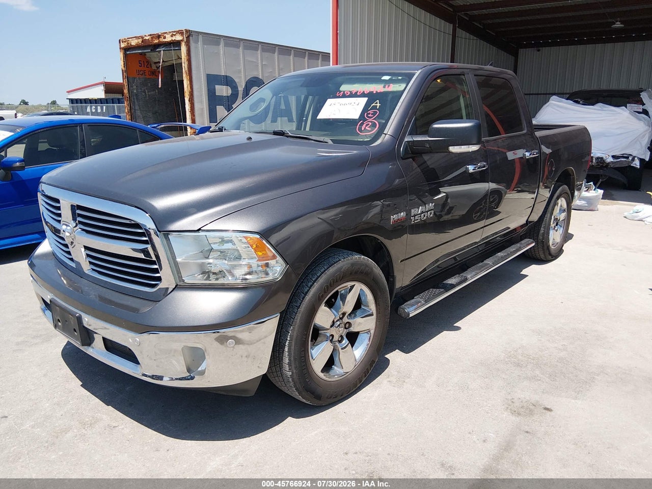 2016 RAM 1500 SLT · 2/11