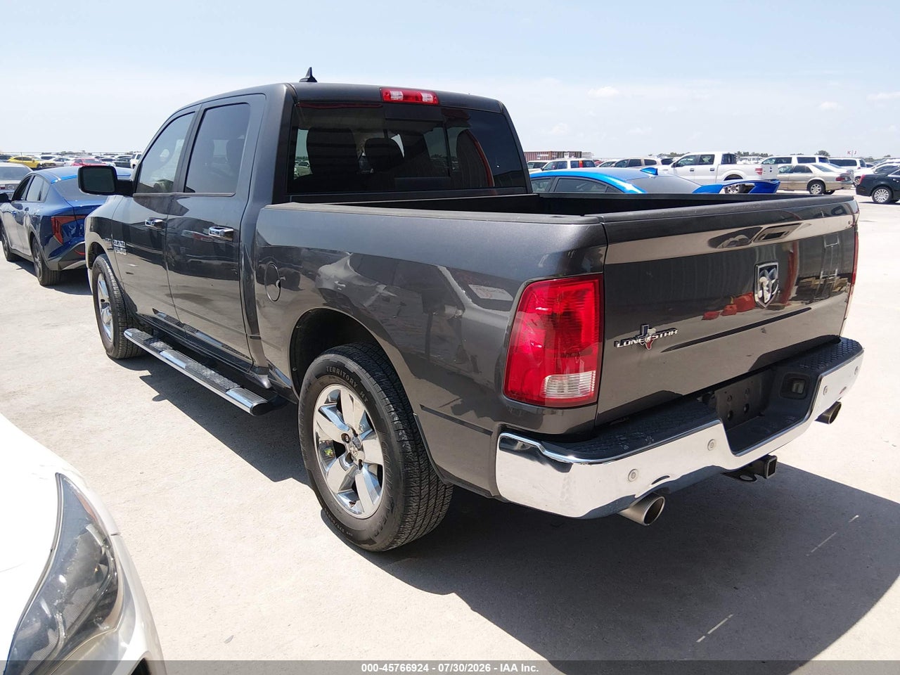 2016 RAM 1500 SLT · 3/11