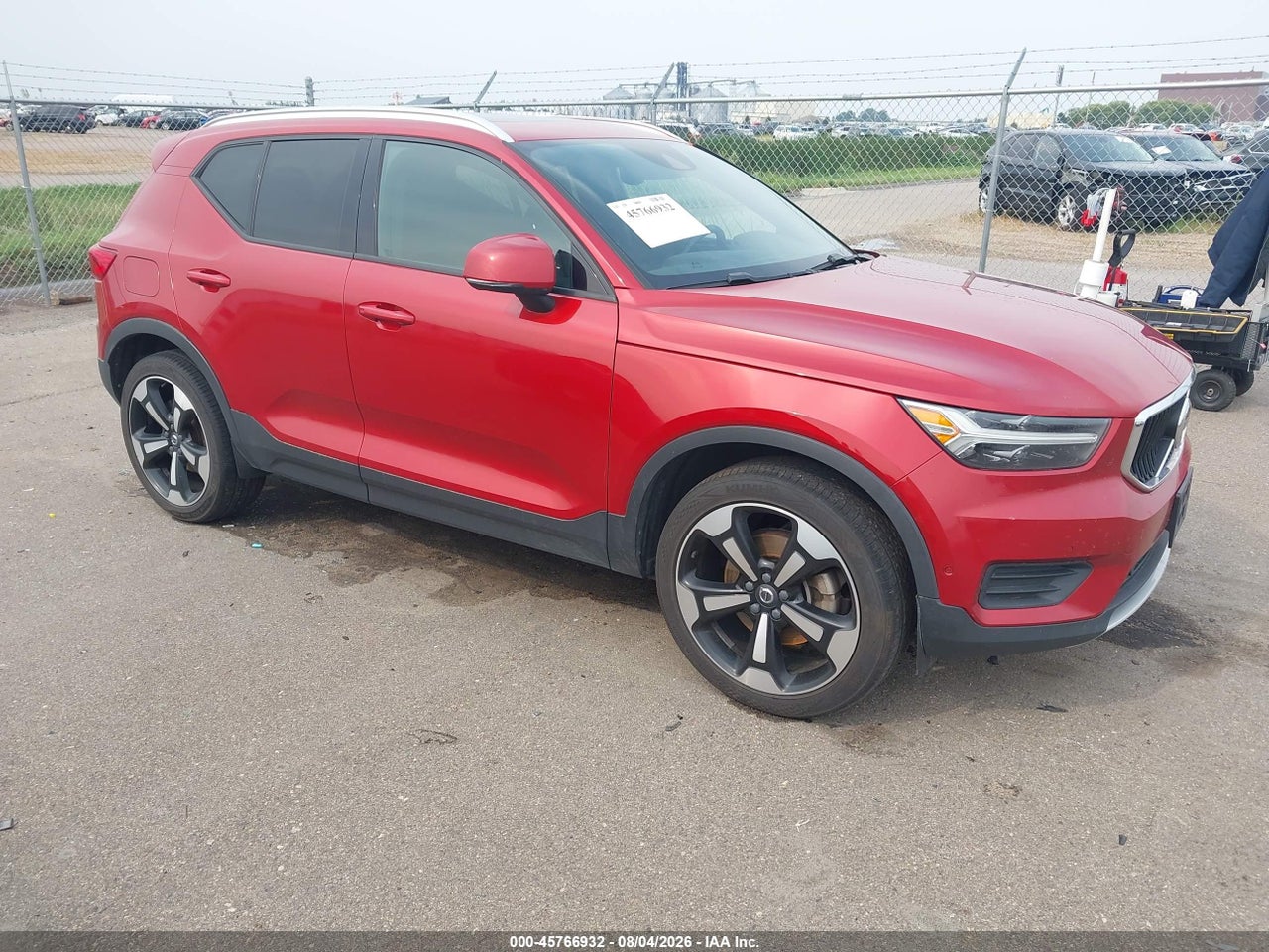 YV4162UK6K2****** · 2019 VOLVO XC40 T5 MOMENTUM