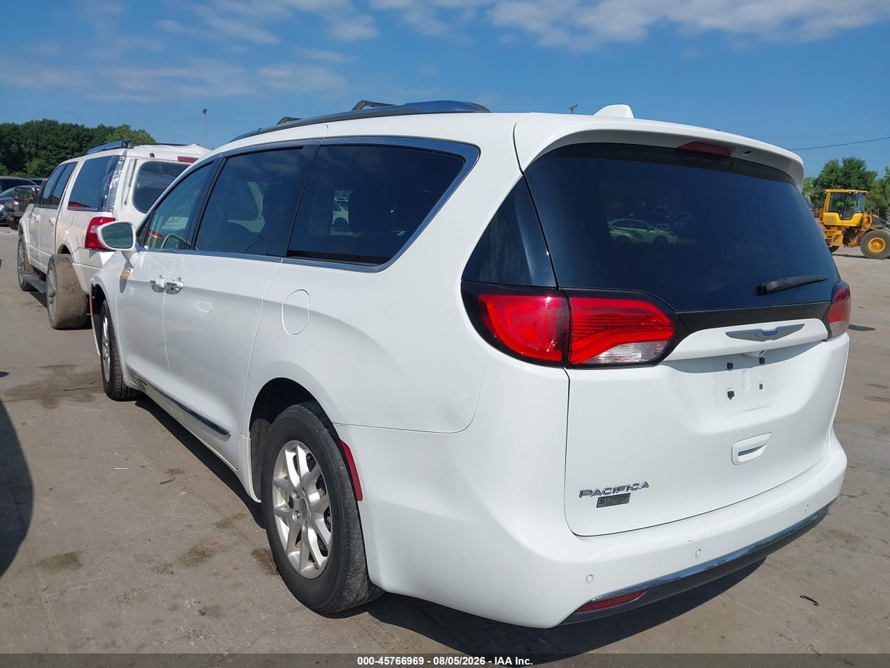 2C4RC1BG8LR****** · 2020 CHRYSLER PACIFICA TOURING L · 3/11