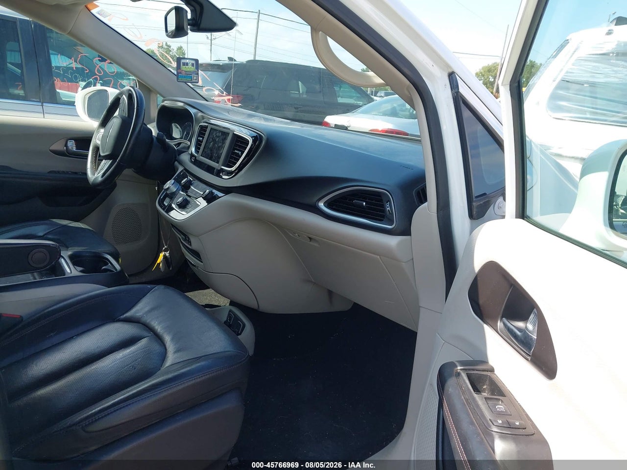 2C4RC1BG8LR****** · 2020 CHRYSLER PACIFICA TOURING L · 5/11