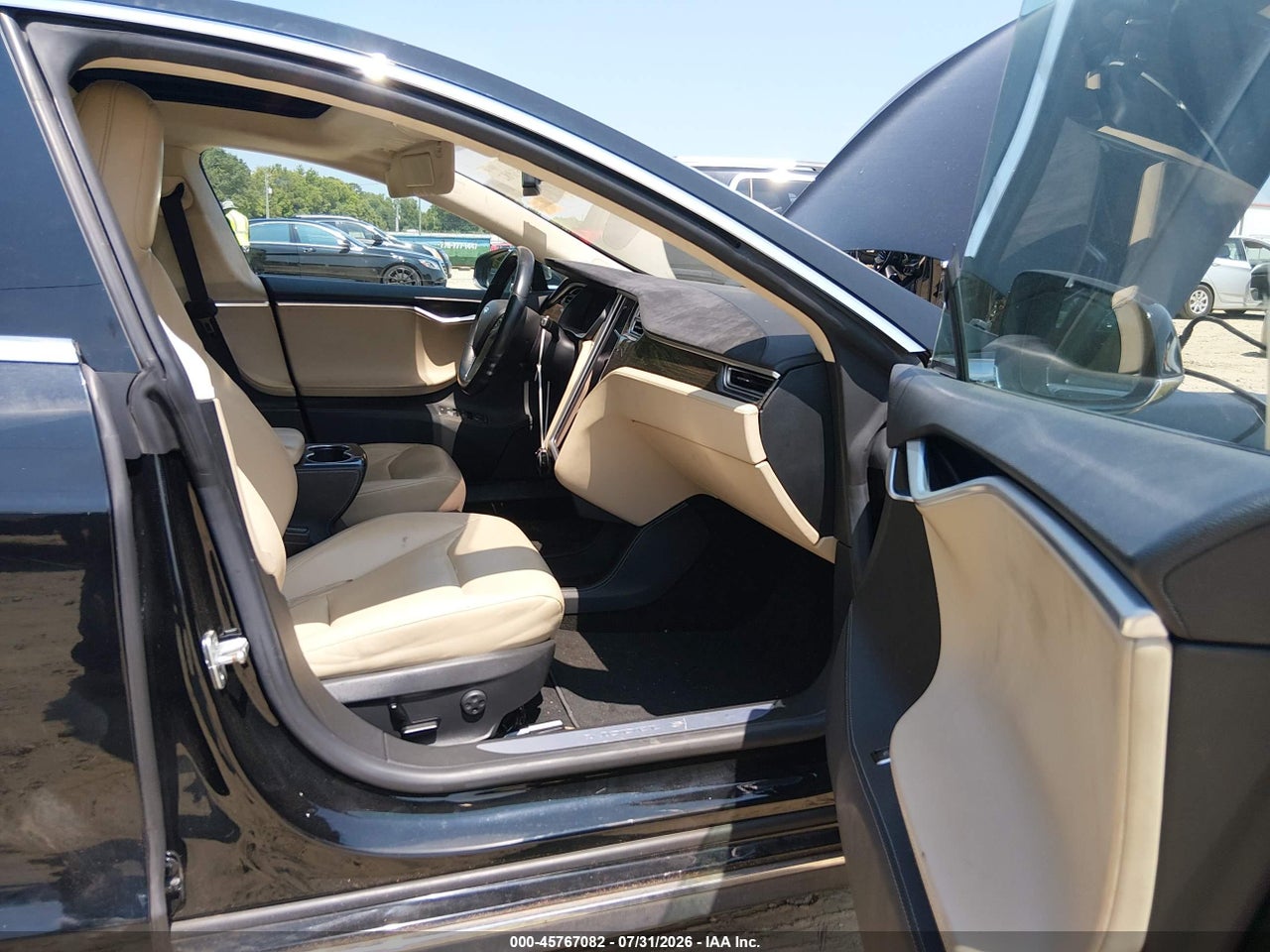 2015 TESLA MODEL S 70D/85D/P85D · 5/11