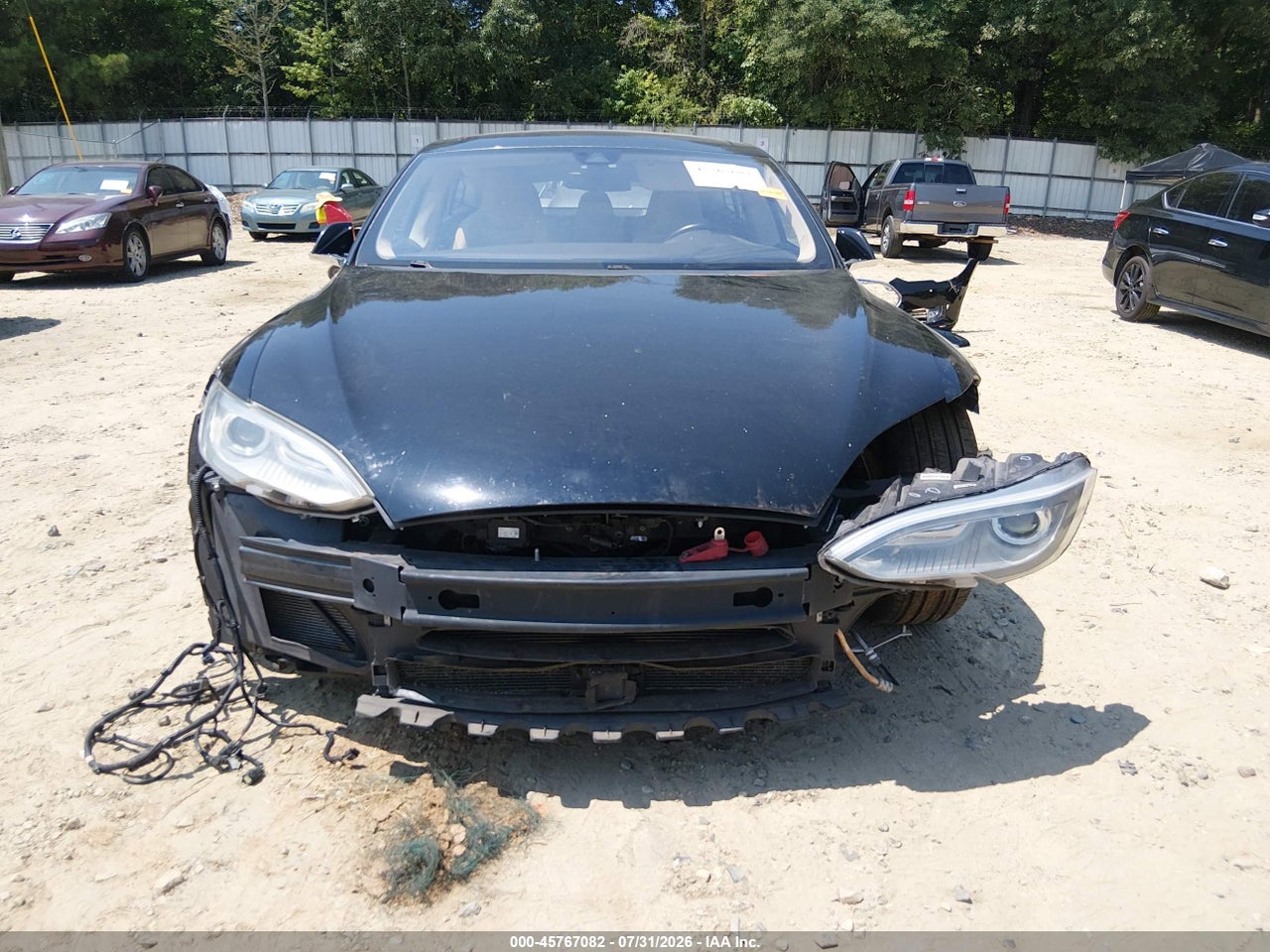 2015 TESLA MODEL S 70D/85D/P85D · 6/11