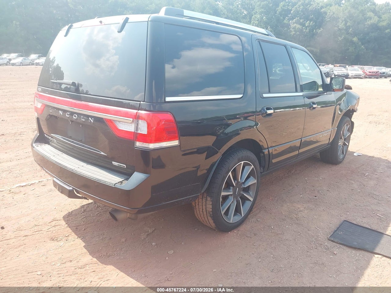 2016 LINCOLN NAVIGATOR RESERVE · 4/10