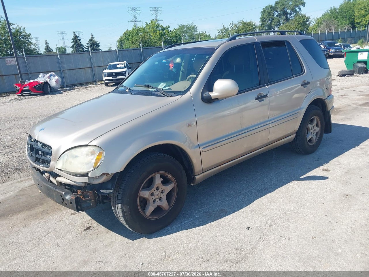 2001 MERCEDES-BENZ ML 320   · 2/11