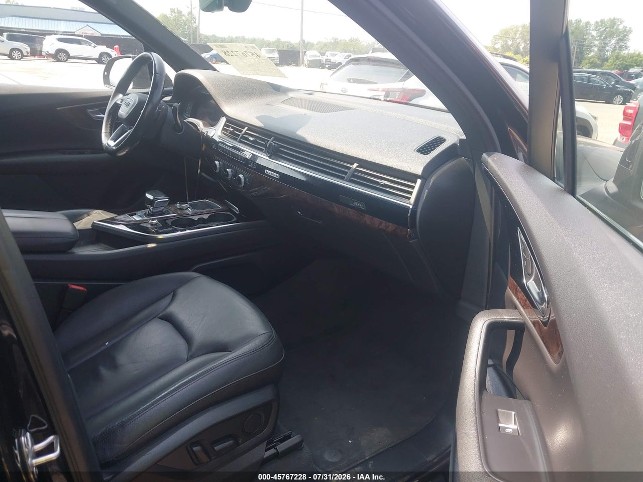 WA1LAAF75HD****** · 2017 AUDI Q7 3.0T PREMIUM · 5/11