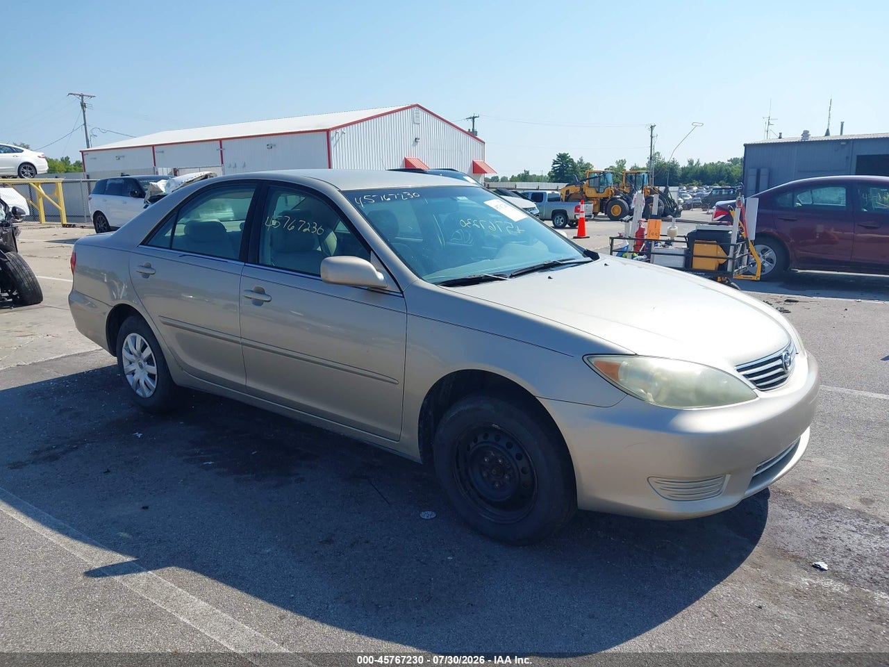 4T1BE32KX5U****** · 2005 TOYOTA CAMRY LE