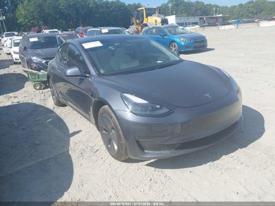 5YJ3E1EA9NF****** · 2022 TESLA MODEL 3 REAR-WHEEL DRIVE