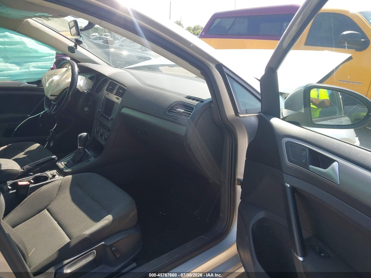 2016 VOLKSWAGEN GOLF SPORTWAGEN TSI S 4-DOOR · 5/11