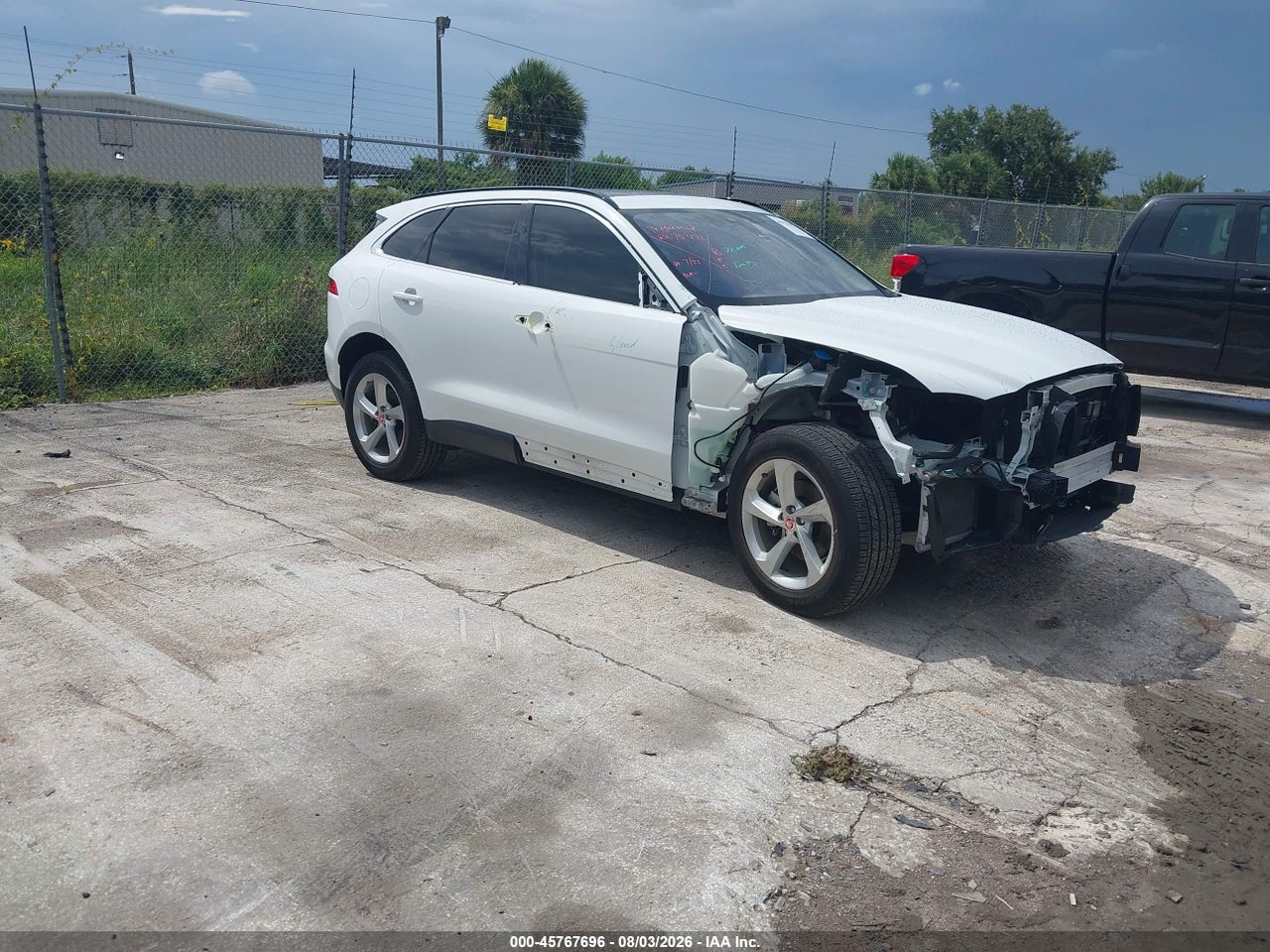 SADCJ2FX6LA****** · 2020 JAGUAR F-PACE PREMIUM P250 AWD AUTOMATIC