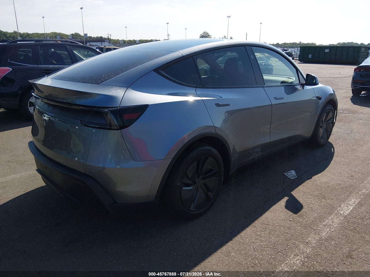 2026 TESLA MODEL Y PREMIUM REAR-WHEEL DRIVE/REAR-WHEEL DRIVE · 4/11