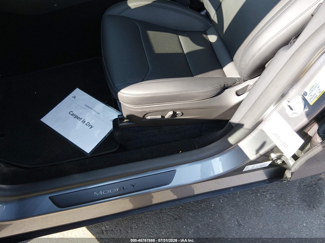 2026 TESLA MODEL Y PREMIUM REAR-WHEEL DRIVE/REAR-WHEEL DRIVE · 6/11