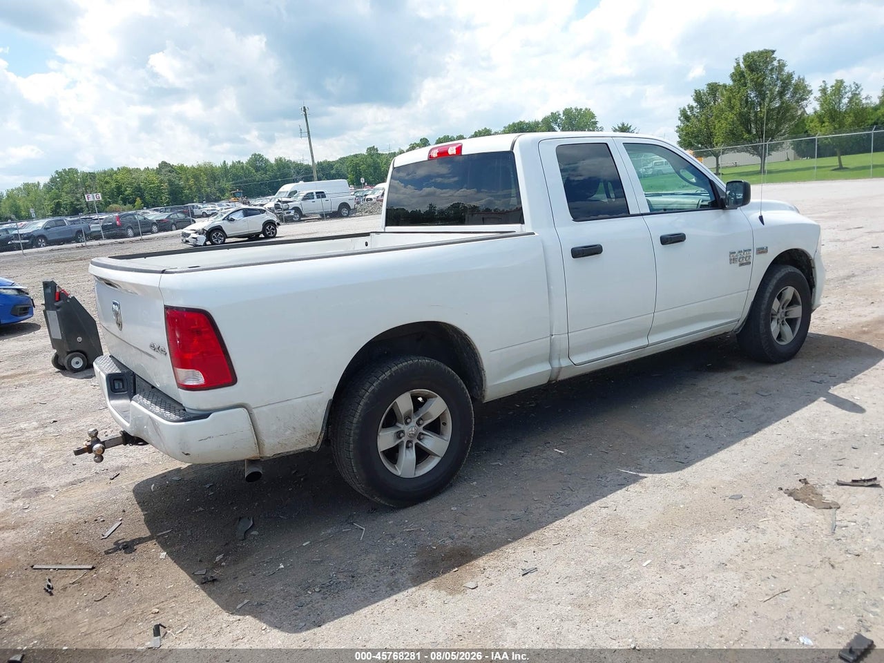 2019 RAM 1500 CLASSIC EXPRESS  4X4 6'4 BOX · 4/11