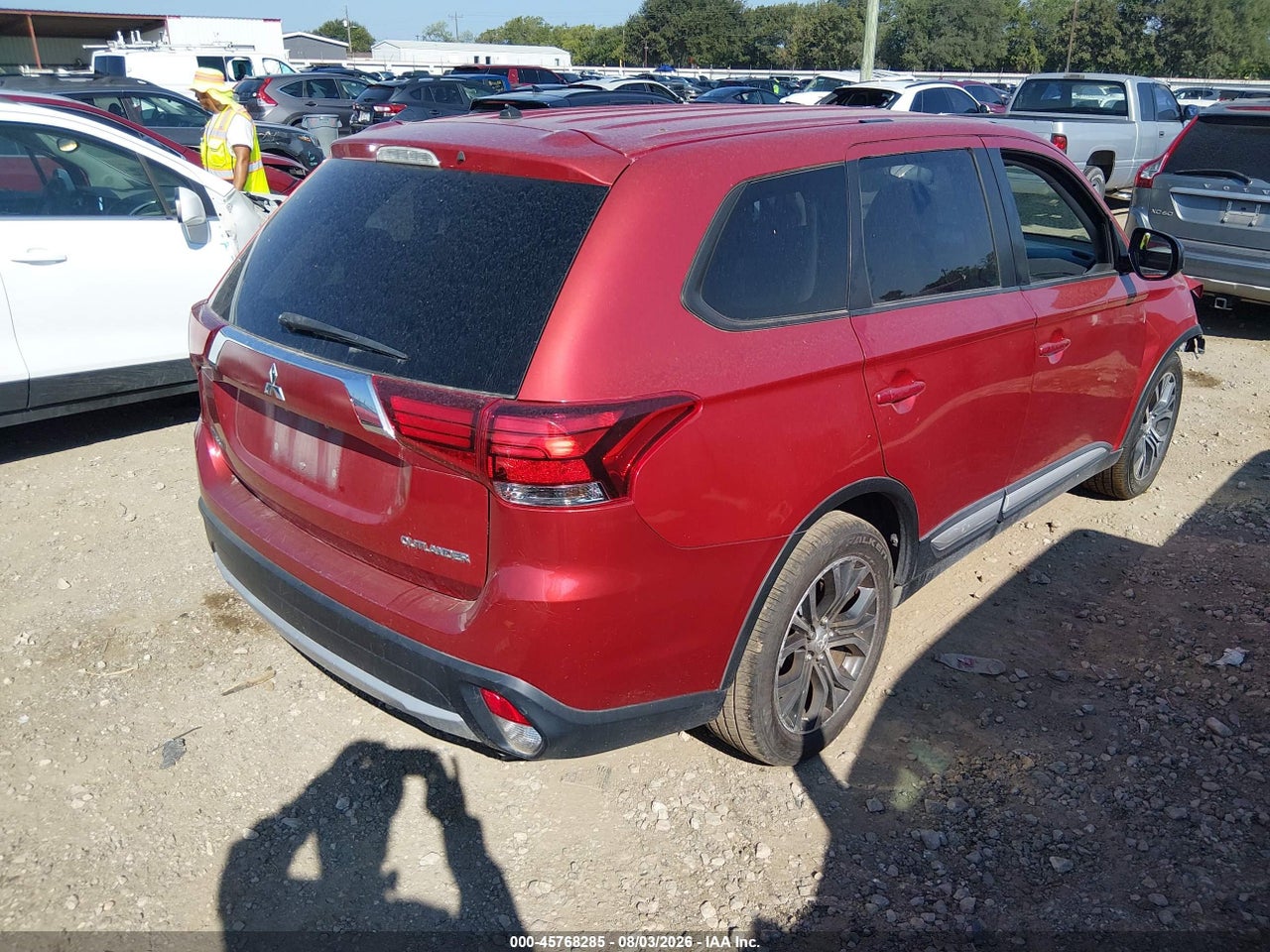 2016 MITSUBISHI OUTLANDER ES · 4/11