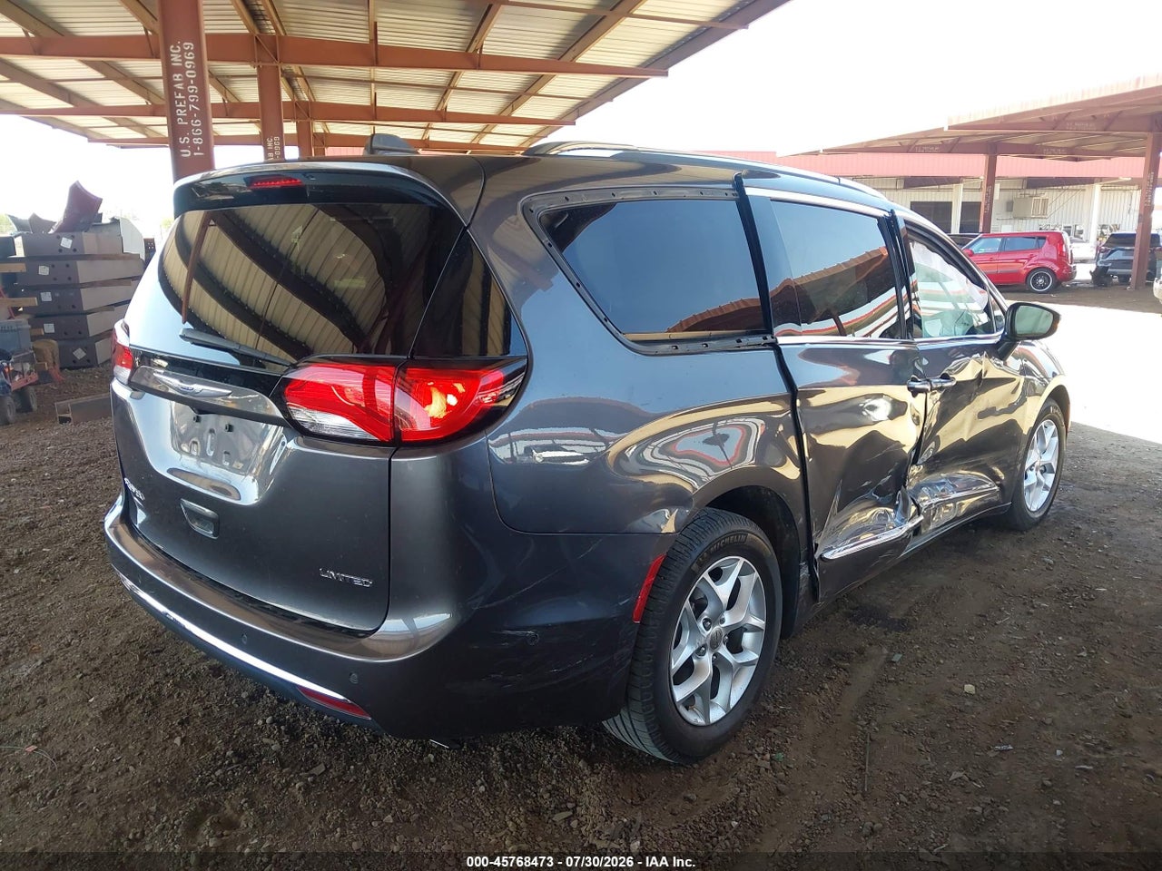 2020 CHRYSLER PACIFICA LIMITED · 4/11