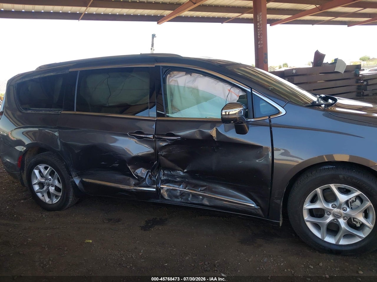 2020 CHRYSLER PACIFICA LIMITED · 6/11
