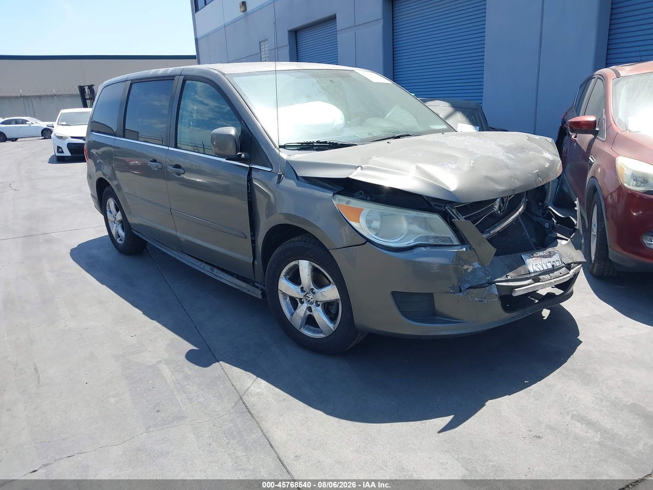 2010 VOLKSWAGEN ROUTAN SE