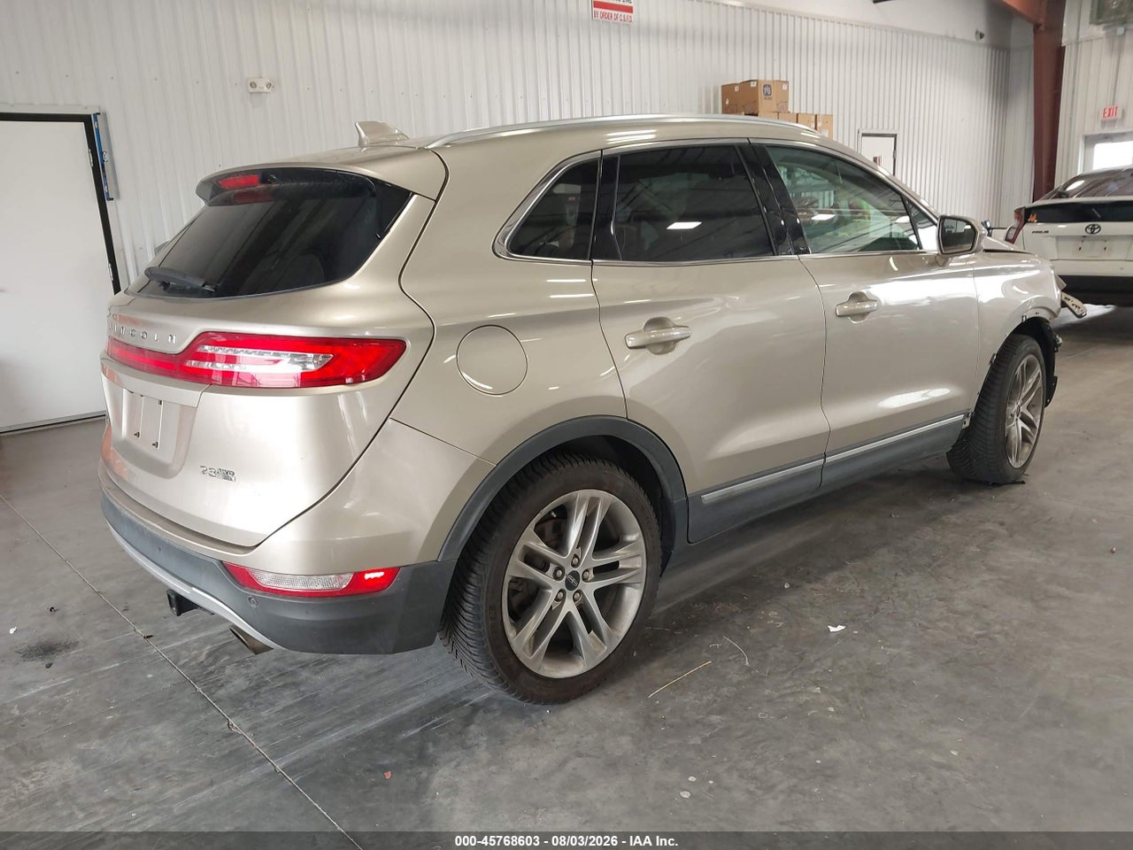 2015 LINCOLN MKC · 4/11