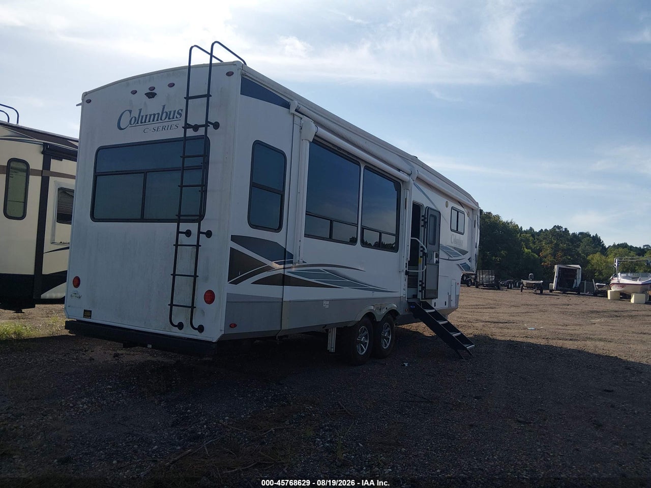 2022 FOREST RIVER COLUMBUS C M-299RLC · 4/11
