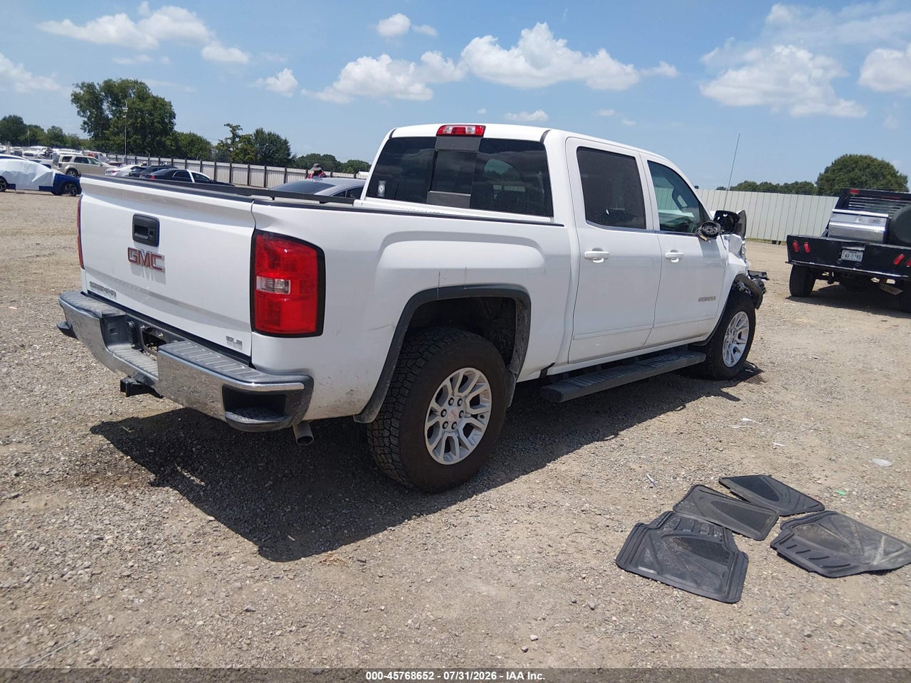2016 GMC SIERRA 1500 SLE · 4/11