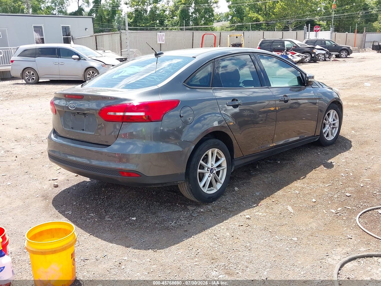 1FADP3F22FL****** · 2015 FORD FOCUS SE · 4/11