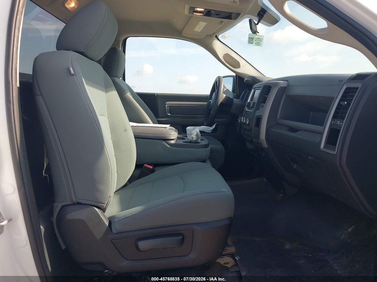 2017 RAM 1500 TRADESMAN  4X2 8' BOX · 5/11