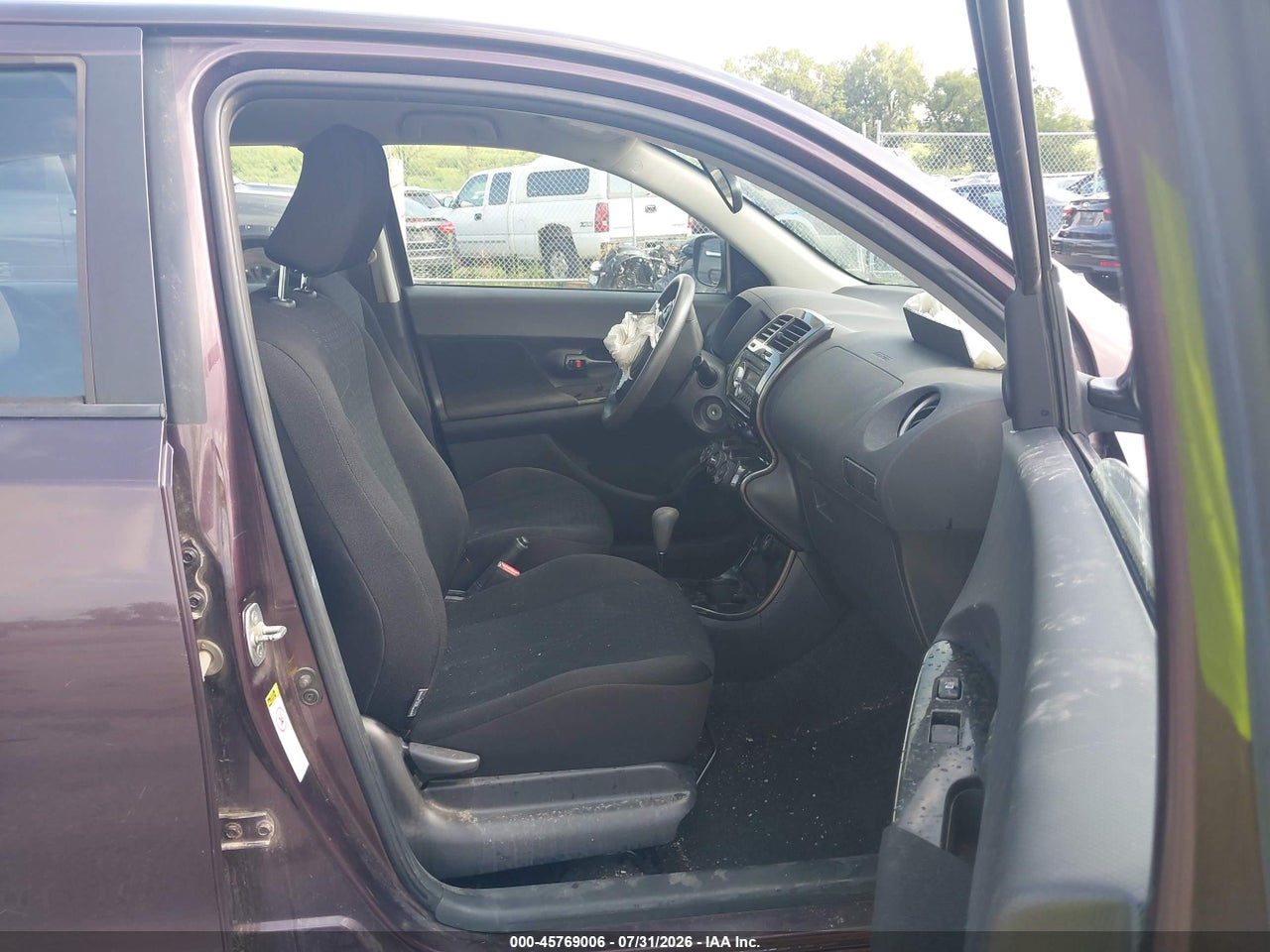 2010 SCION XD   · 5/8