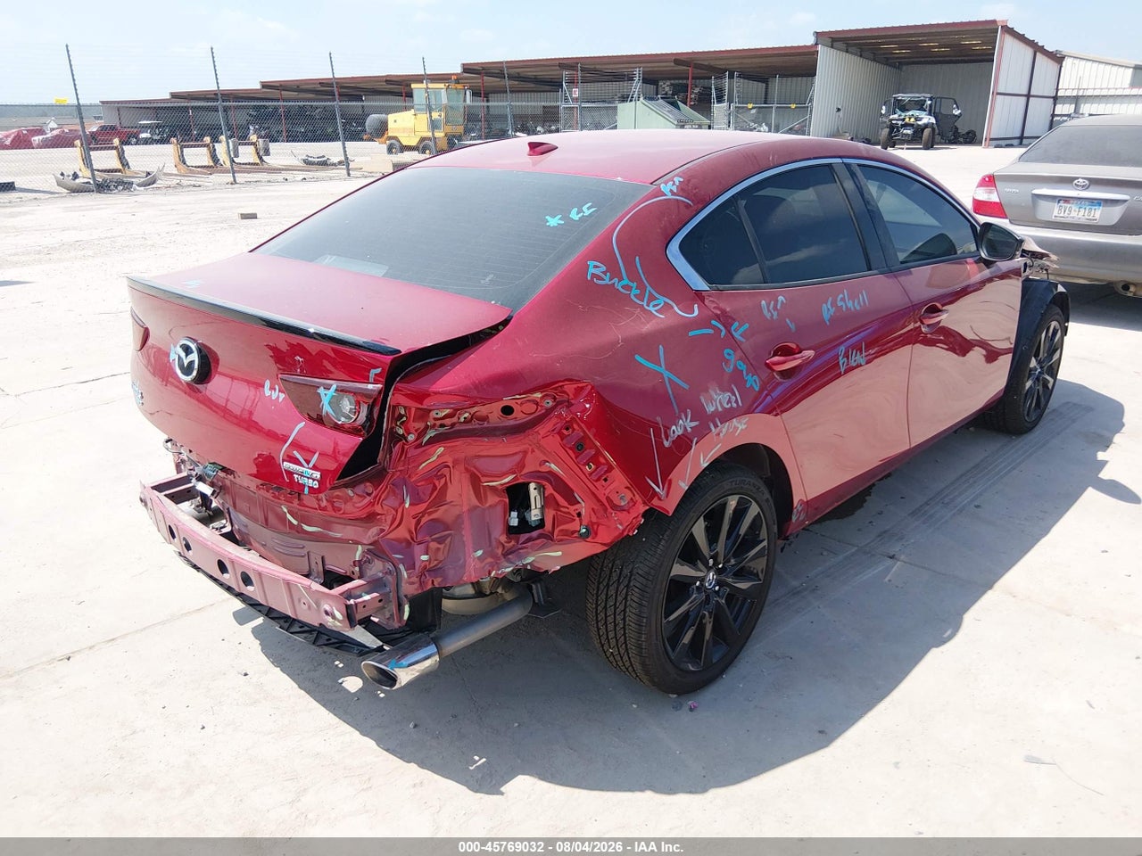 2026 MAZDA MAZDA3 2.5 TURBO PREMIUM PLUS · 4/11