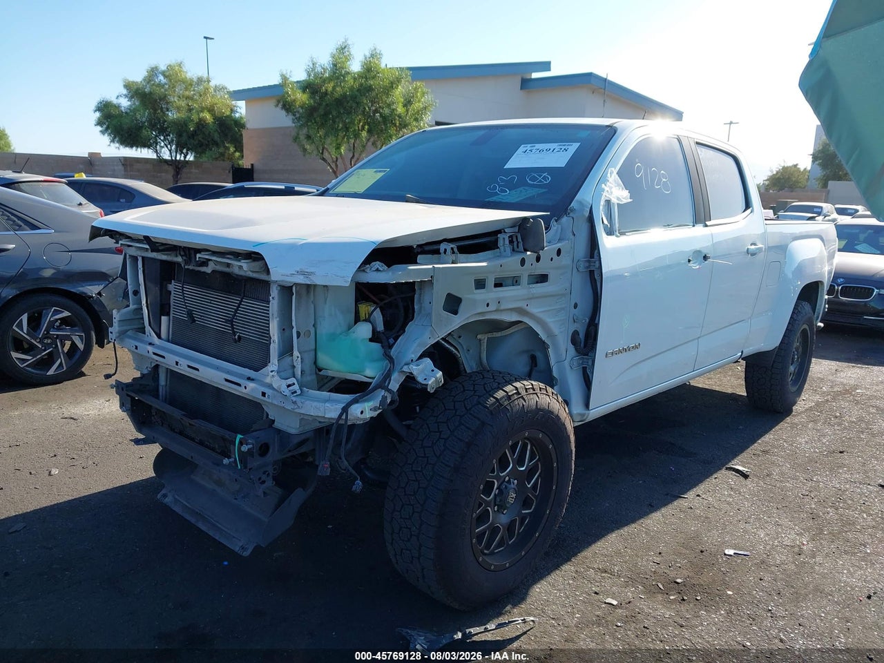 2016 GMC CANYON 2WD SLE · 2/11